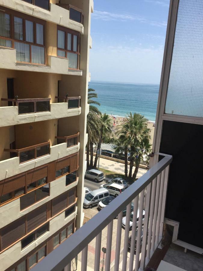 Downtown Beach & Peace Malaga Bagian luar foto